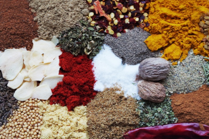 Le baharat : un mélange d’épices moyen-oriental aux propriétés antioxydantes et anti-inflammatoires