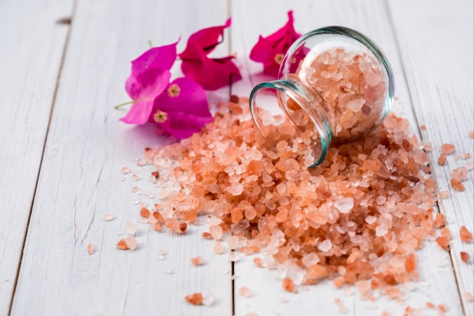 Le sel rose de l’Himalaya : bienfaits et utilisations en cuisine